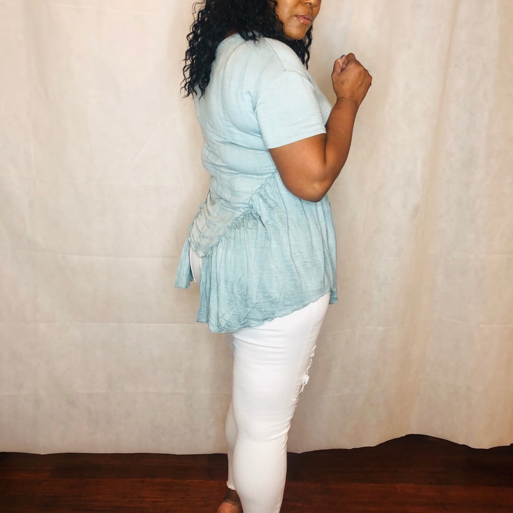Basic/Classy Top - Picture 2 of 2